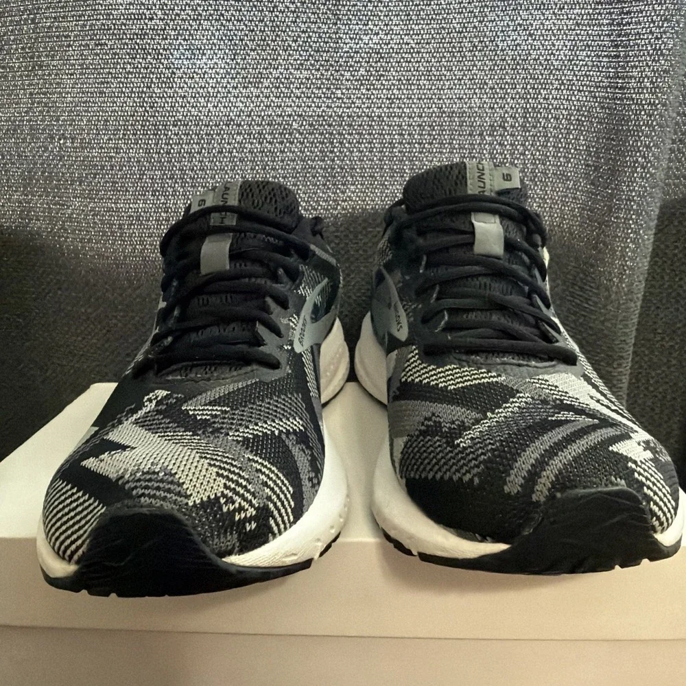 Brooks preowned pair
